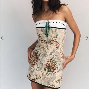 NWOT Floral Tapestry Strapless Dress - Size Small